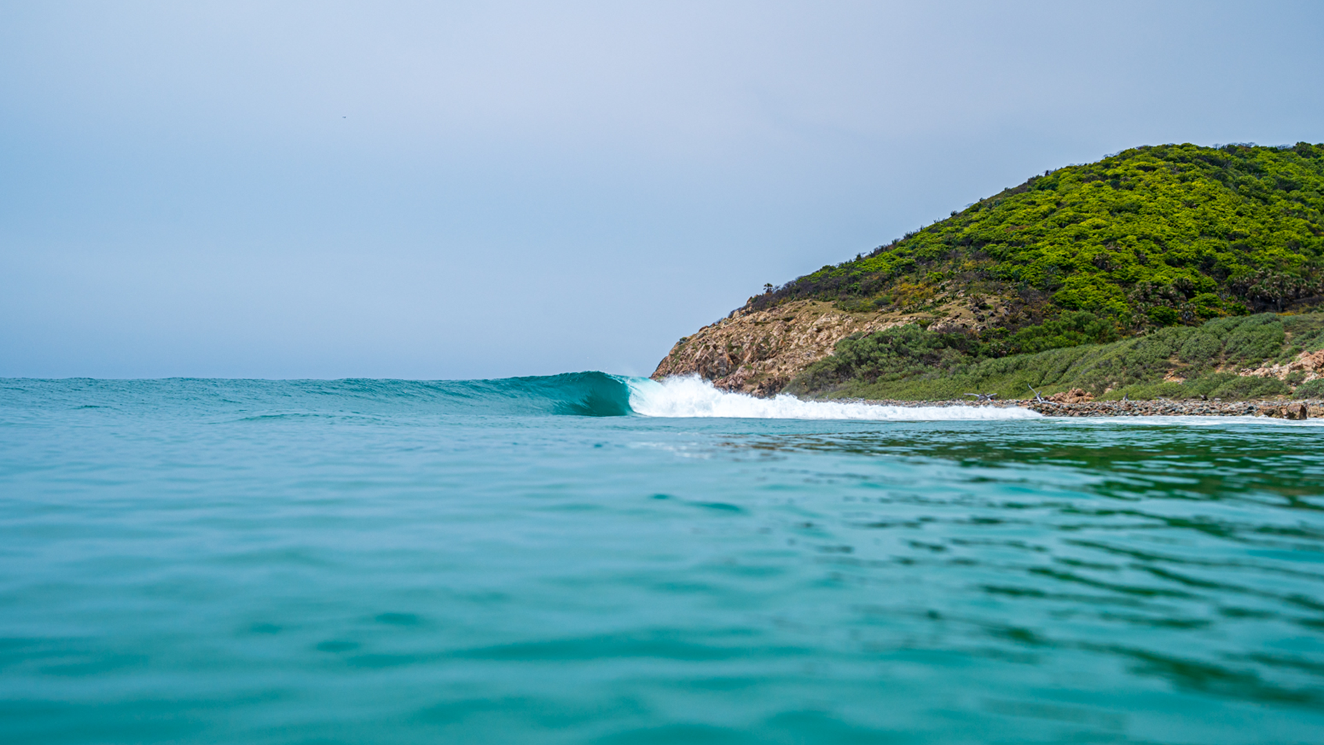 J Clubs SurfTravel — 7