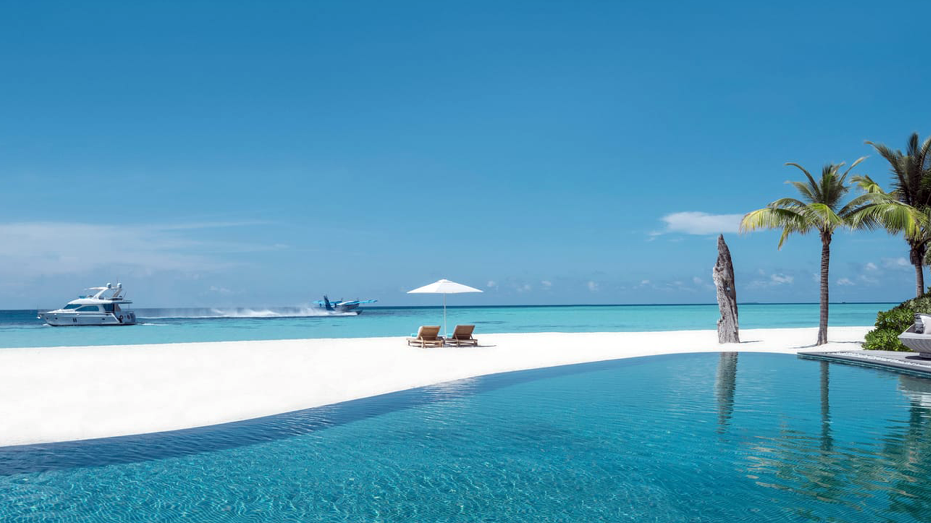J Clubs SurfTravel — 11