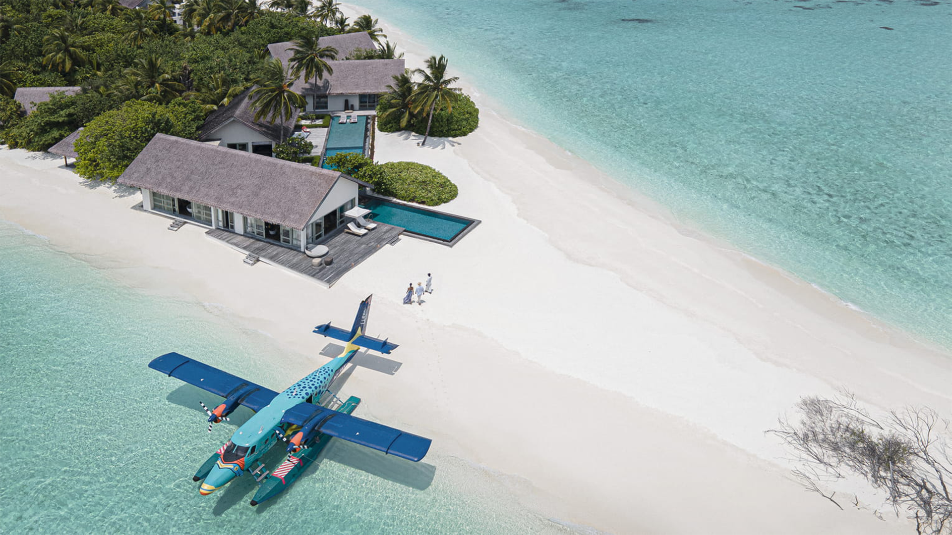 J Clubs SurfTravel — 12